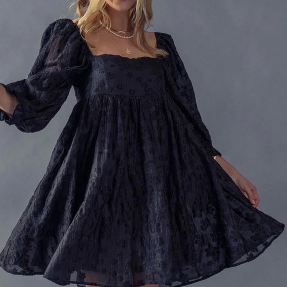 Escape Floral Embroidery Mini Dress - Picture 4 of 6